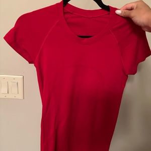 Size 6 dark red swiftly tech